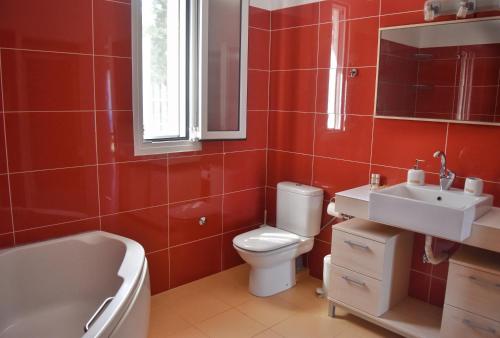 Vonios kambarys apgyvendinimo įstaigoje Villa Filippos