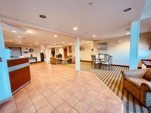 Η κουζίνα ή μικρή κουζίνα στο WELCOME INN & SUITES