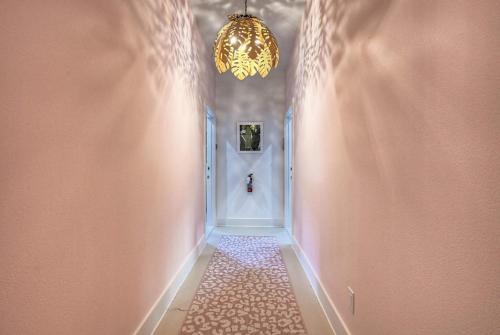 Gambar di galeri bagi The Oleander Hotel Room 6 di Galveston