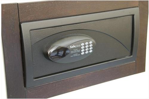 a safe with the door open with a knob at Club House Hotel in Rimini