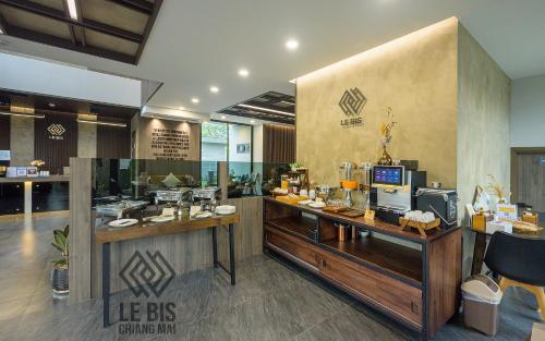 Nourriture dans l'hôtel ou à proximité