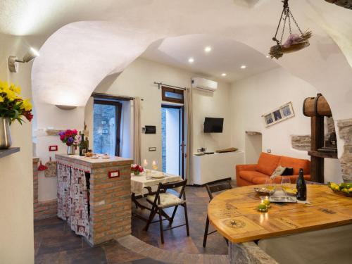A television and/or entertainment centre at Apartment Mulino Rossi - PTB170 by Interhome
