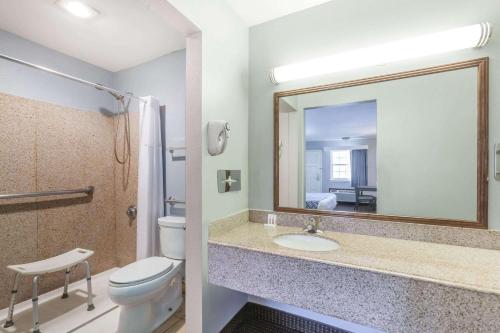 Gallery image of Days Inn by Wyndham Austin/University/Downtown in Austin