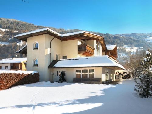 Apartment Obetzhofer by Interhome