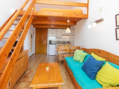 A kitchen or kitchenette at Apartment Edificio Tamarius by Interhome