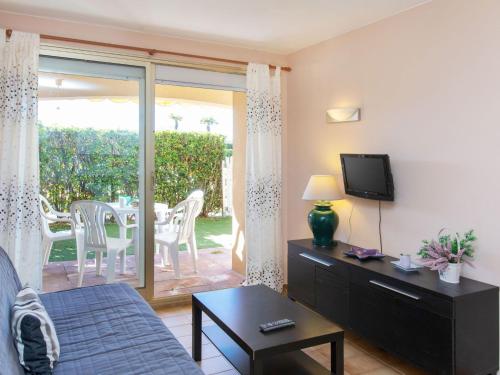 Apartment Tamarius by Interhome