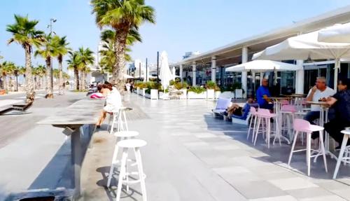 Εστιατόριο ή άλλο μέρος για φαγητό στο 8 Hotel Apartment Short Time TLV BAT YAM
