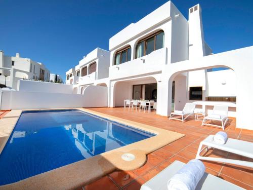 Holiday Home Mirador de Les Bassetes by Interhome