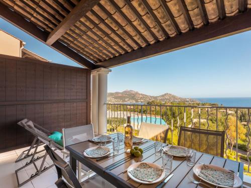 Apartment Le Hameau - M1 216 by Interhome