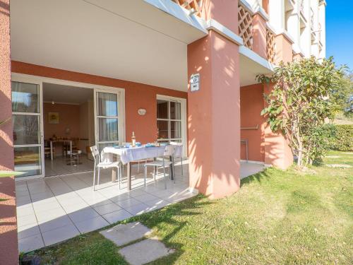 Apartment L'Esquinade - G1003 by Interhome