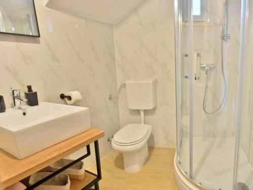 Ένα μπάνιο στο Fancy Apartments Dream
