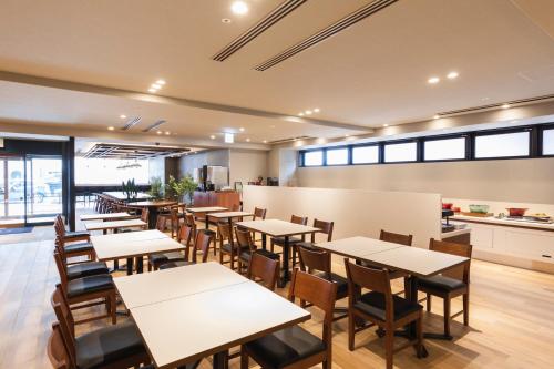 Ресторан / где поесть в Sotetsu Fresa Inn Kyoto-Kiyomizu Gojo