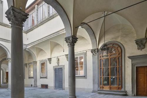 Maggio Palace by VacaVilla