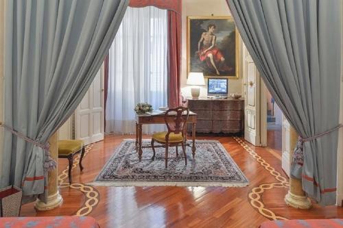 Maggio Palace by VacaVilla