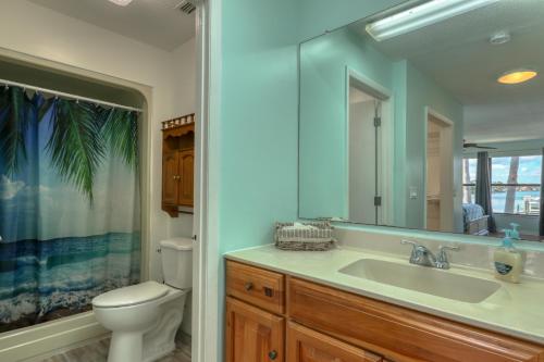 Ένα μπάνιο στο Sand Vista Vacation Hotel
