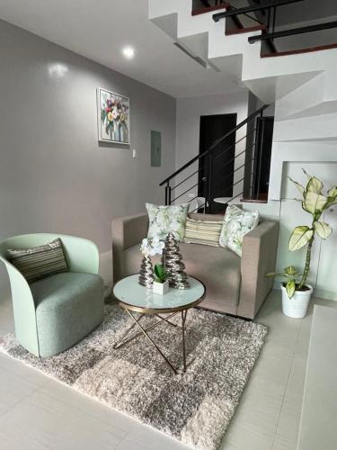 Χώρος καθιστικού στο J Spazio Apartelle and Cafe