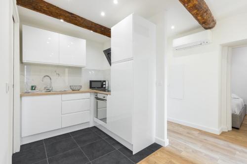 Photo de la galerie de l'établissement Garibaldi Square - Charming 1 Bdr Old Tow, à Nice