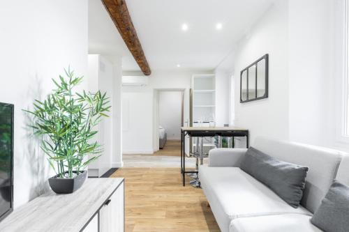 Photo de la galerie de l'établissement Garibaldi Square - Charming 1 Bdr Old Tow, à Nice