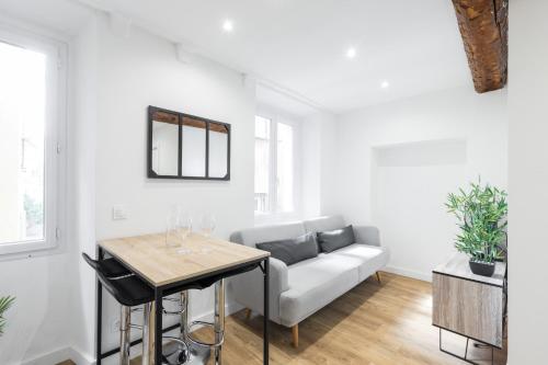 Garibaldi Square - Charming 1 Bdr Old Tow