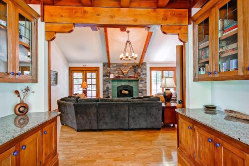 Gambar di galeri bagi Ahwahnichi Lodge di Yosemite West