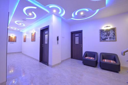 Ruang duduk di Hotel JP International