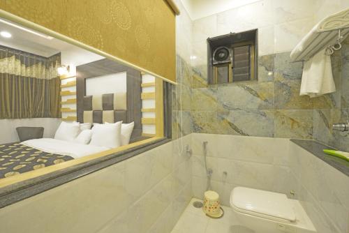 Bilik mandi di Hotel JP International