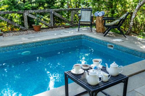 Amritara Shalimar Spice Garden Resort & Spaの敷地内または近くにあるプール