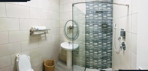 Kylpyhuone majoituspaikassa Lake Kariba Inns