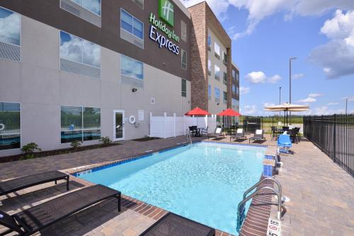 Bassein majutusasutuses Holiday Inn Express Donaldsonville, an IHG Hotel või selle lähedal