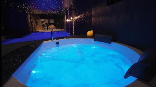 Les Suites M – عکس‌ها 2