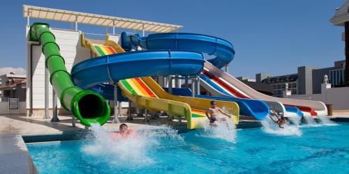 Piscina di Oz Hotels Side Premium o nelle vicinanze