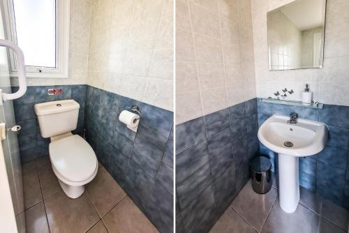 un bagno con WC e lavandino di Serena Townhouse a Peyia