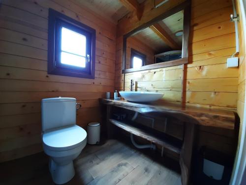 Koupelna v ubytování Apartments Šekler
