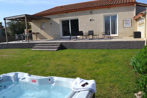 Superbe villa Classée jardin avec jacuzzis à 5 min des plages 7CVAULX5