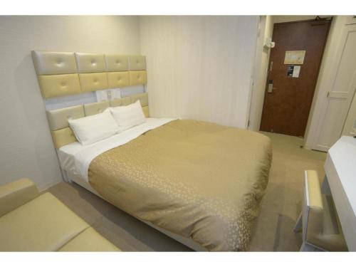 Hotel Relief SAPPORO SUSUKINO - Vacation STAY 22958vにあるベッド