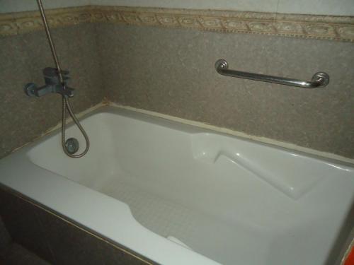 Ett badrum på Sea Princess Hotel