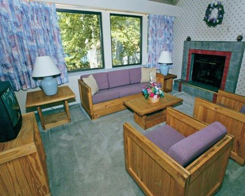 Eagle Village Resort #2 – Photos 3