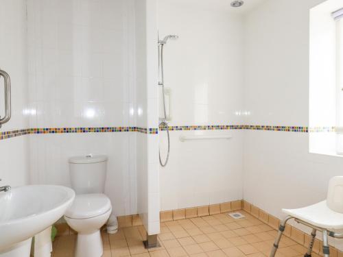 Ένα μπάνιο στο Wheal Rose