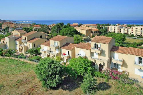 Apartment in Île Rousse near Sandy Beaches