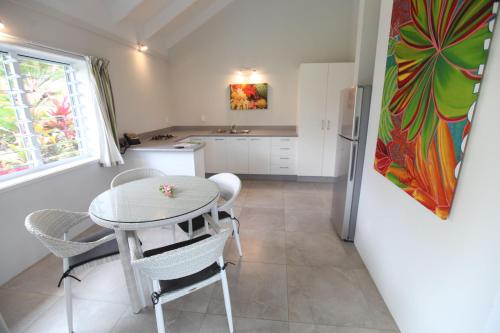 Kuchyň nebo kuchyňský kout v ubytování Lagoon Breeze Villas