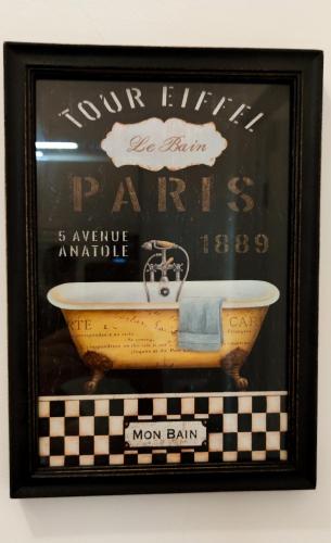 a picture of a sink in a picture frame at La Palma in Rapallo