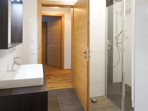 Kitzbühel alpine lodge with private infrared sauna photo 3