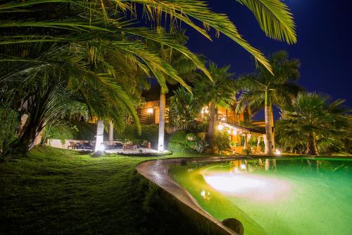 Indonesian Palace Luxurious Boutique
