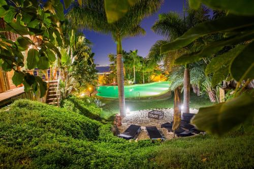 Indonesian Palace Luxurious Boutique