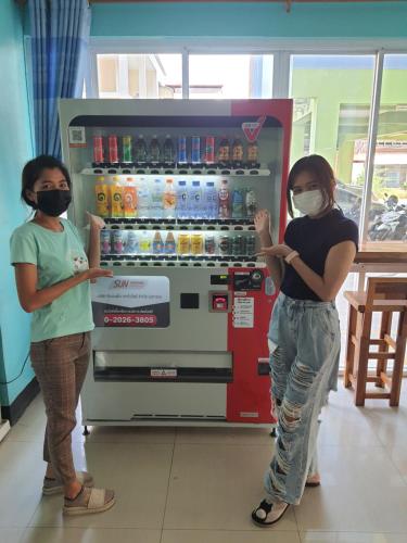 ผู้เข้าพักที่ ชลนที เรสซิเด้นซ์