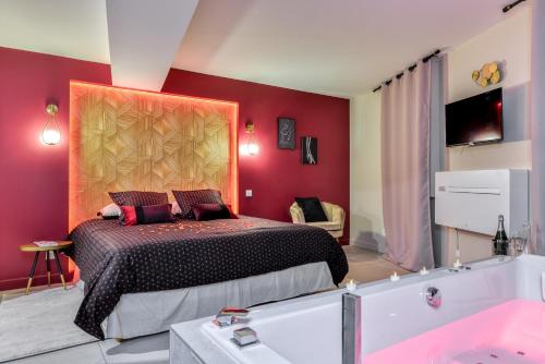 Les Gîtes de Laure - O Lit Divin, Instant de volupté, BALNEO SAUNA, Climatisation, 160m de la Cité Médiévale