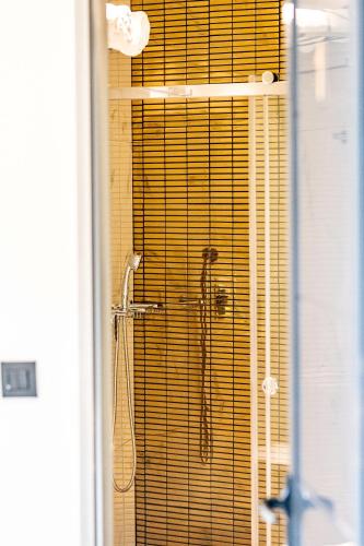 Ένα μπάνιο στο Moon Boutique Hotel - Ultra Luxury Suites with Pool, Perfect for Fun and Relaxation By Villa Mana Gers
