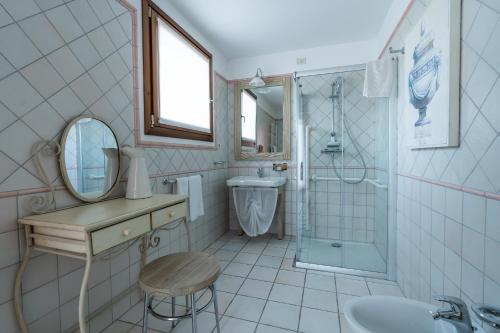 Ванная комната в ACCADEMIA VINE LODGE