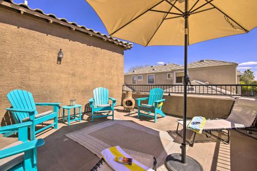 Ein Balkon oder eine Terrasse in der Unterkunft Phoenix Retreat with Pool, Spa and Theater Room