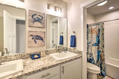 Koupelna v ubytování Stunning Neskowin Gem View of Cascade Head!